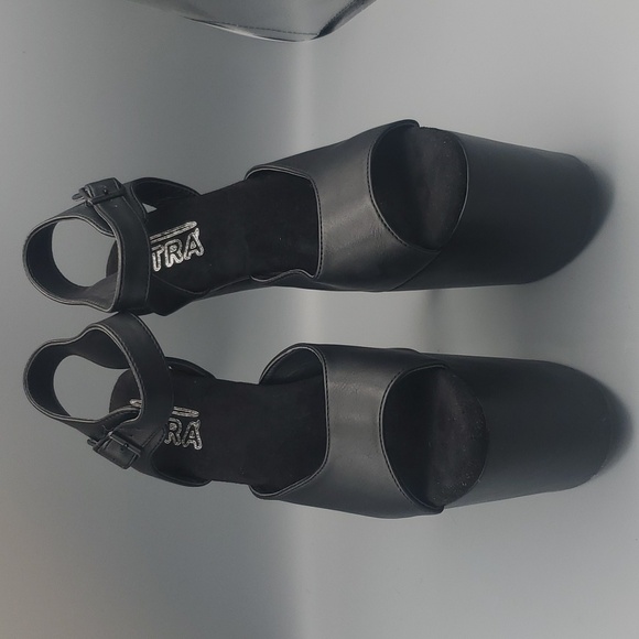 XTRA Exotic Dancer Performance Black Platforms Heels - Picture 3 of 12